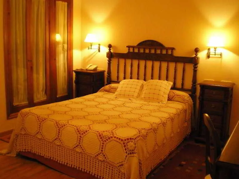 Hotel El Curro Burunchel