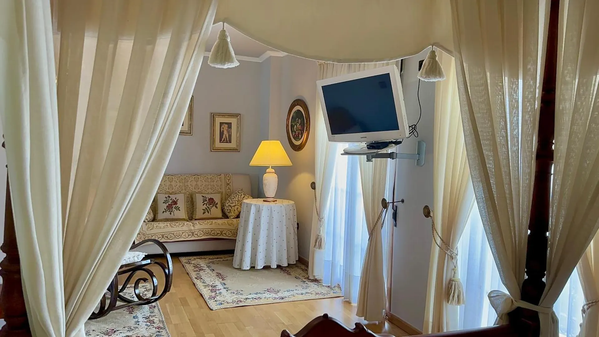 Hotel El Curro Burunchel