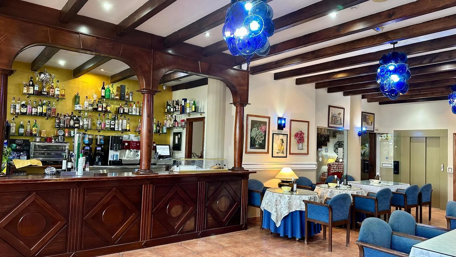 Hotel El Curro Burunchel
