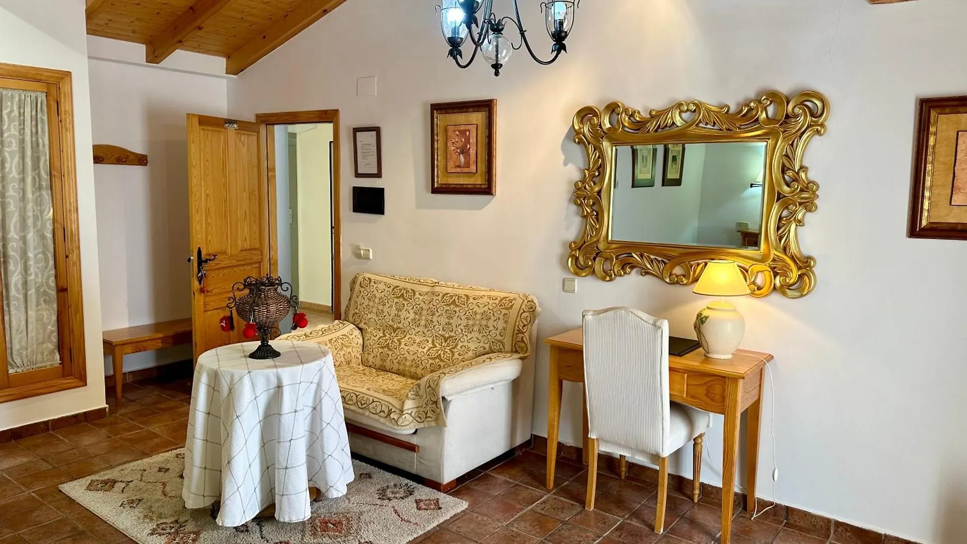 Hotel El Curro Burunchel