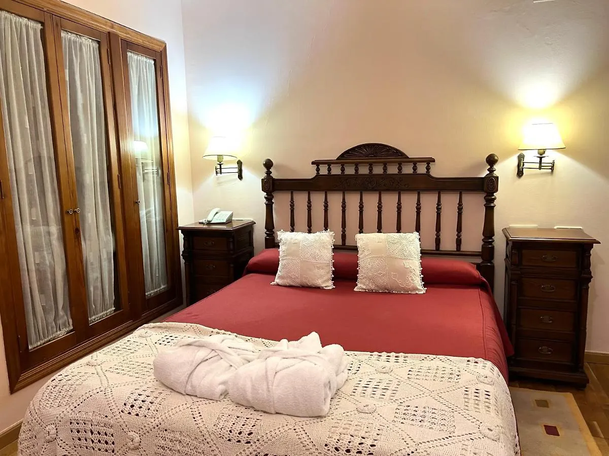 Hotel El Curro Burunchel
